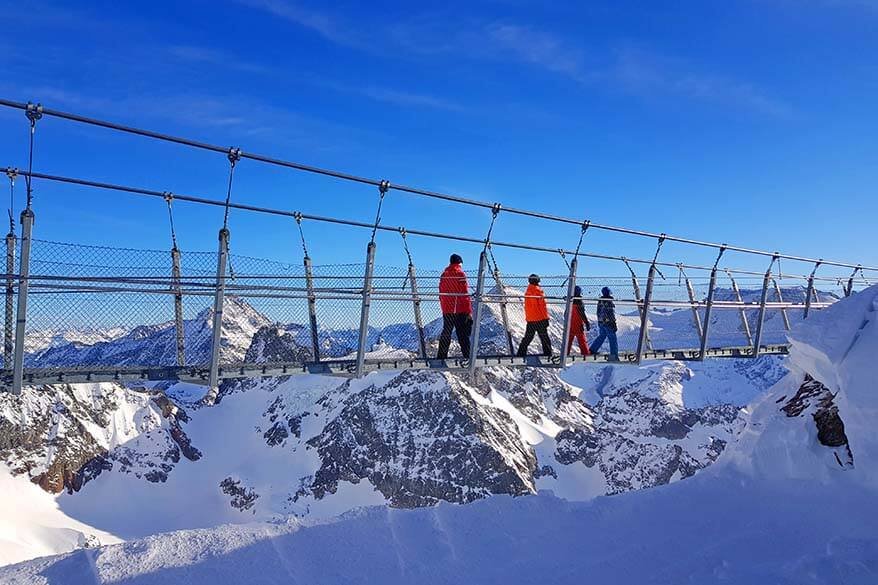 Walk on the Highest suspension bridge in Europe - Titlis Cliff Walk 